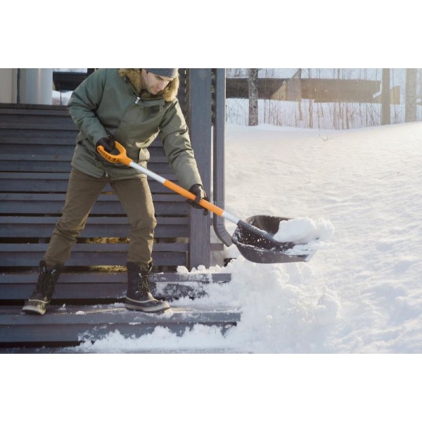 Фото - Лопата Fiskars SnowXpert (1062827)